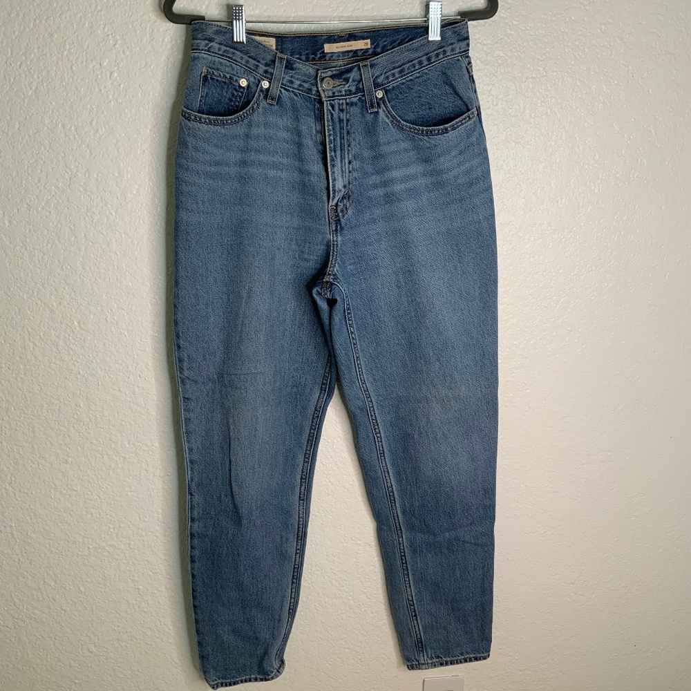 Levis women jeans